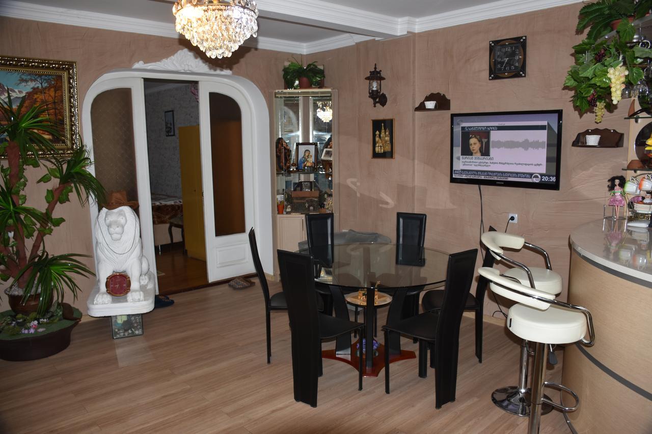 3 Room Flat In Τυφλίδα Εξωτερικό φωτογραφία